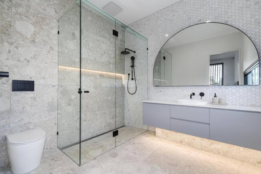 Kirks On Park - Brand New Luxury Home, Great Location Соренто Екстериор снимка